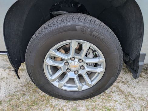 Used 2025 Chevrolet Silverado 1500 LT RWD image 11