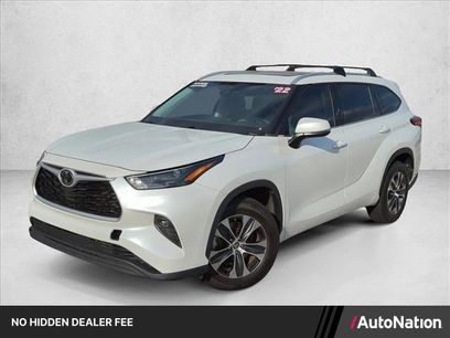 Used 2022 Toyota Highlander XLE
