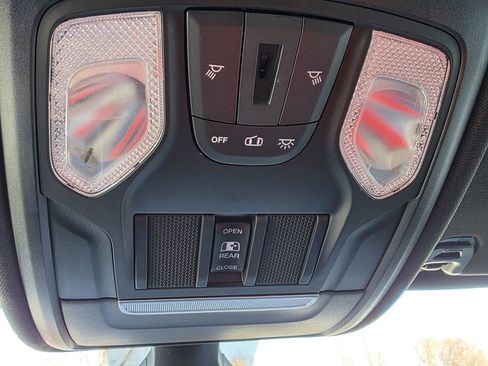 Used 2021 RAM 1500 Big Horn image 25