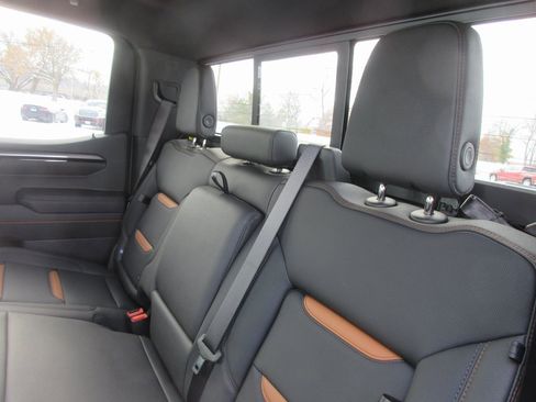 New 2026 GMC Sierra 1500 AT4 w/ AT4 Premium Package image 15