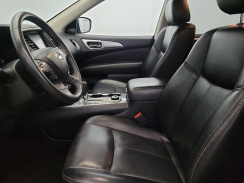 Used 2019 Nissan Pathfinder SL image 17