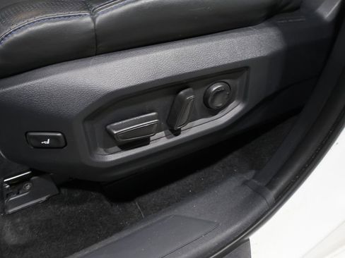 Used 2025 Toyota Tundra Platinum image 12