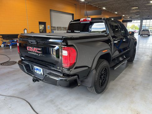 Used 2024 GMC Canyon Denali AWD/4WD image 4