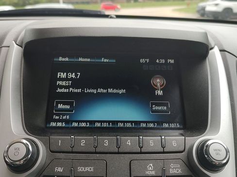 Used 2017 Chevrolet Equinox LT w/ Convenience Package FWD image 7
