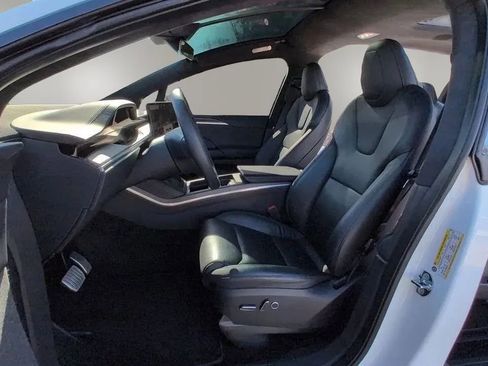 Used 2022 Tesla Model X AWD/4WD image 3
