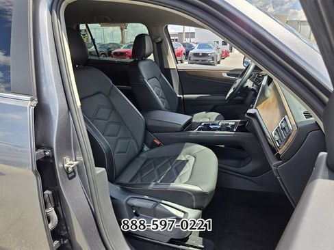 Certified 2025 Volkswagen Atlas SE AWD/4WD image 19