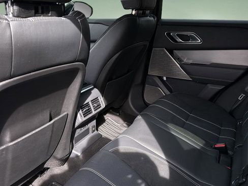 Used 2021 Land Rover Range Rover Velar R-Dynamic S image 15