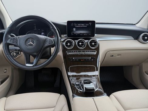 Used 2019 Mercedes-Benz GLC 300 4MATIC Coupe image 10
