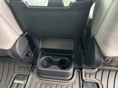 New 2026 Toyota Sienna XLE image 15