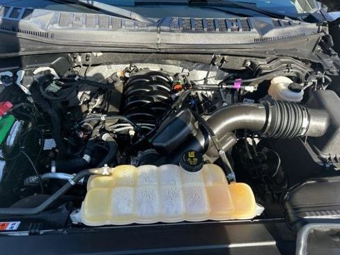 Used 2018 Ford F150 XLT w/ Equipment Group 302A Luxury image 10