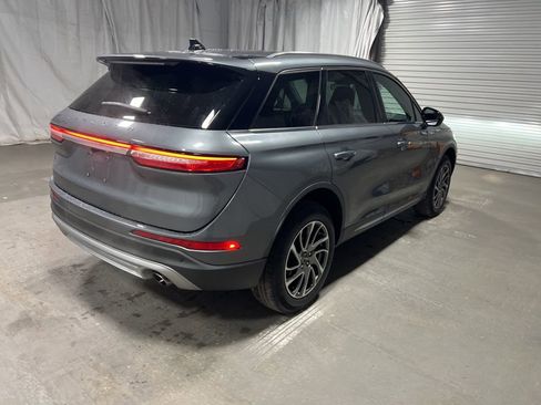 Used 2022 Lincoln Corsair Standard image 6