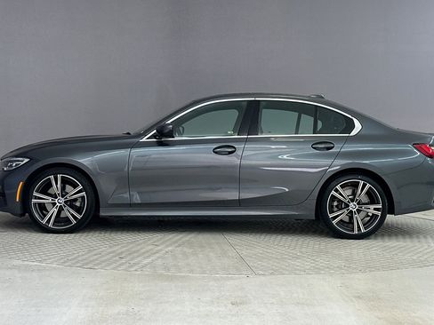 Used 2022 BMW 330i Sedan w/ Driving Assistance Package image 2
