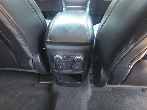 Used 2021 Ford Explorer XLT w/ Equipment Group 202A AWD/4WD image 14