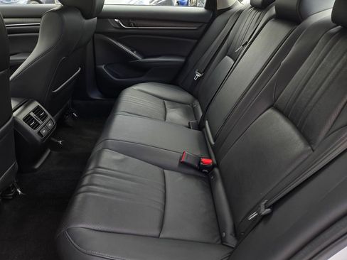 Used 2021 Honda Accord EX-L image 12