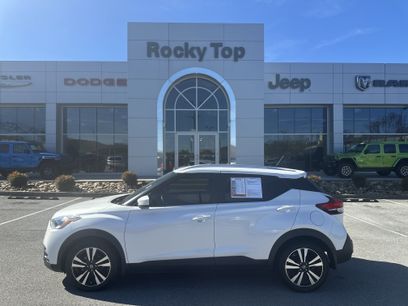 Used 2020 Nissan Kicks SV