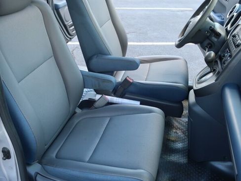 Used 2004 Honda Element EX image 16