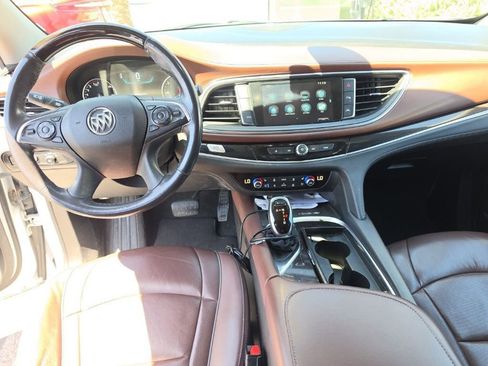 Used 2019 Buick Enclave Avenir w/ Avenir Technology Package AWD/4WD image 6