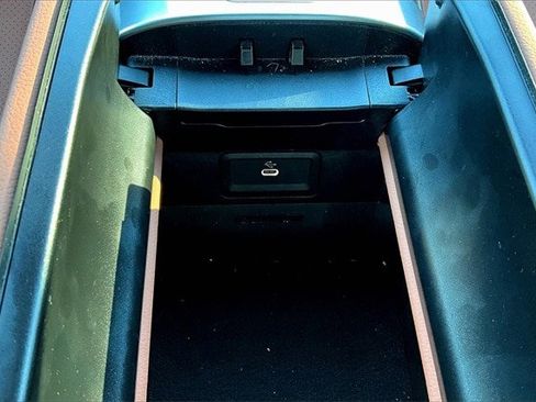 Certified 2025 Mercedes-Benz C 300 4MATIC Sedan image 20