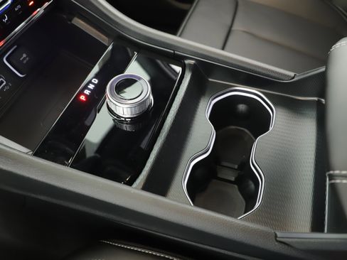 New 2025 Jeep Grand Cherokee L Limited image 16