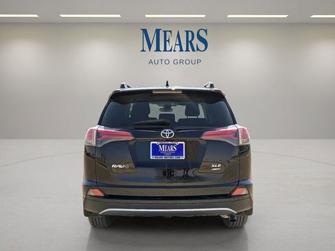 Used 2017 Toyota RAV4 XLE image 4