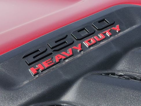 New 2026 RAM 2500 Laramie AWD/4WD image 7