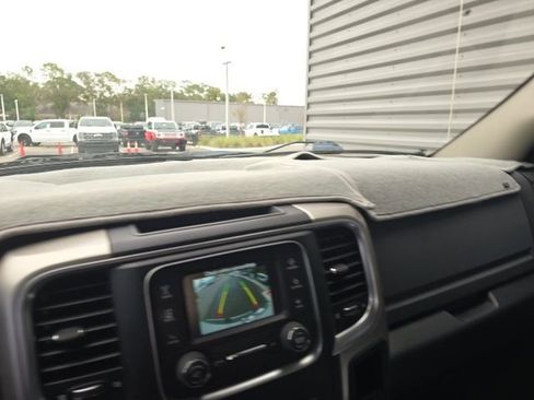 Used 2019 RAM 1500 Classic SLT image 16