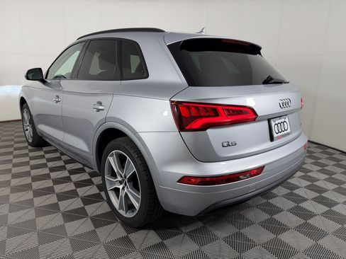 Used 2019 Audi Q5 2.0T Premium Plus w/ Premium Plus Package AWD/4WD image 3