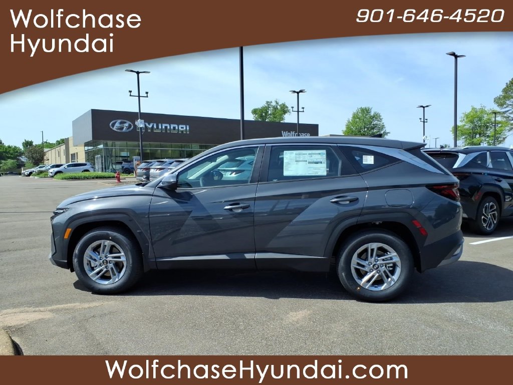 Certified 2026 Hyundai Tucson SE FWD image 2