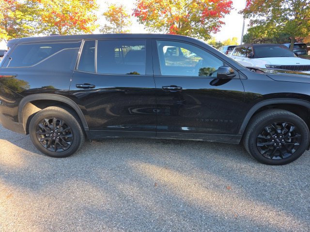 Used 2024 Chevrolet Traverse LS w/ Midnight/Sport Edition FWD image 4