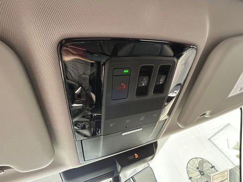 New 2026 Mitsubishi Outlander Trail Edition AWD/4WD image 32