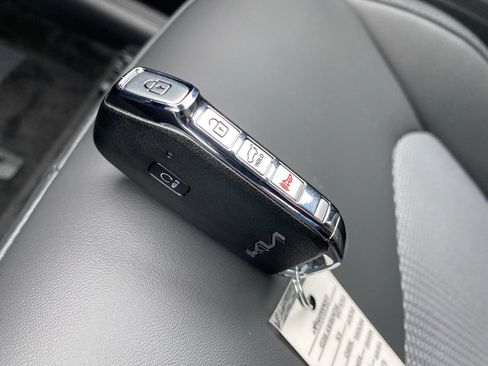 New 2026 Kia Niro EX w/ EX Premium Package FWD image 31