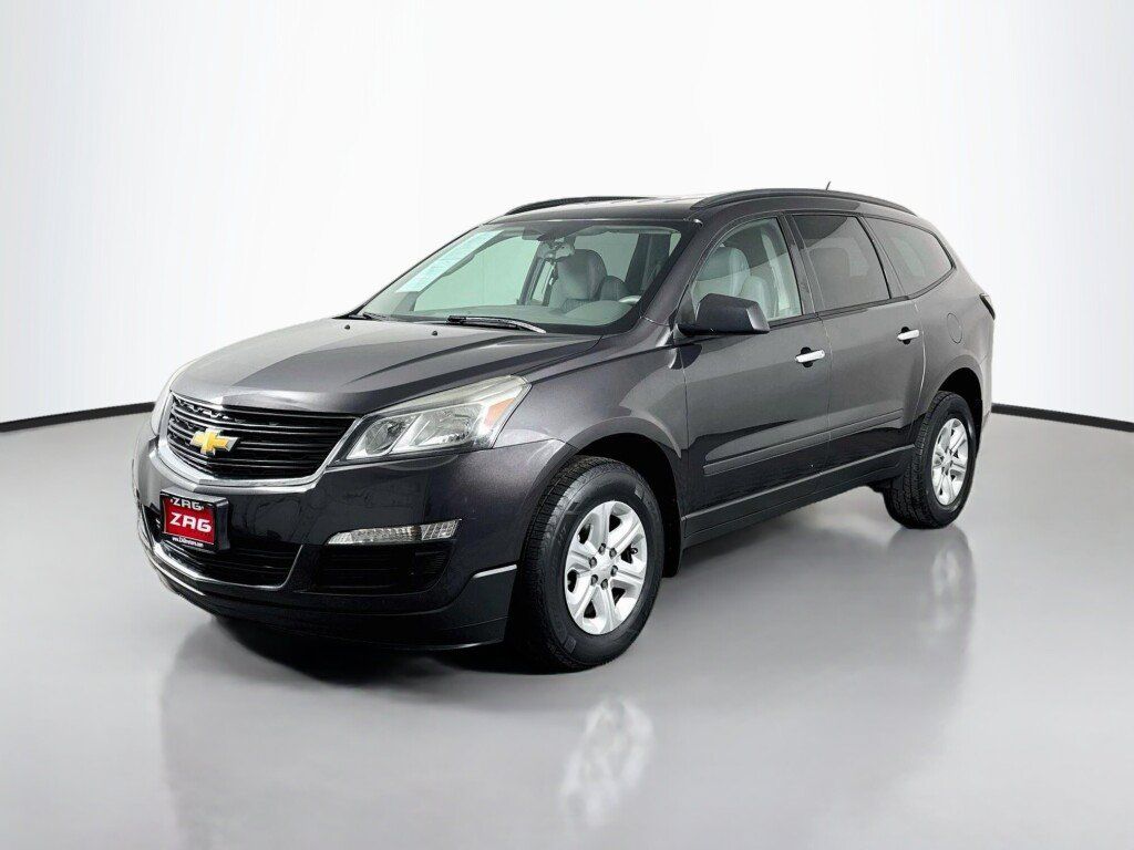 Used 2015 Chevrolet Traverse LS FWD image 1