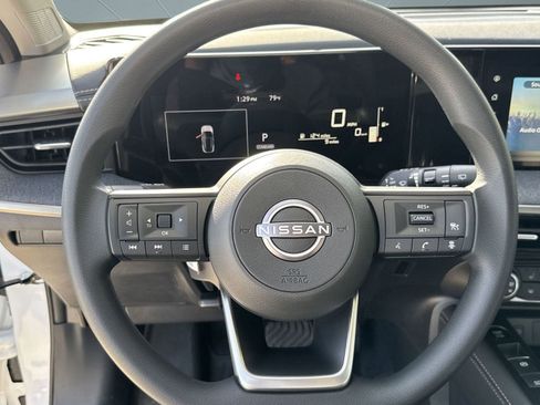 New 2025 Nissan Kicks SV w/ SV Premium Package image 15