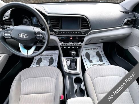 Used 2020 Hyundai Elantra SEL FWD image 12