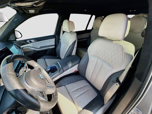 Used 2024 BMW X7 xDrive40i w/ Executive Package AWD/4WD image 21