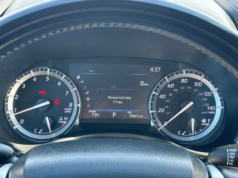 Used 2022 Toyota Highlander XSE AWD/4WD image 19
