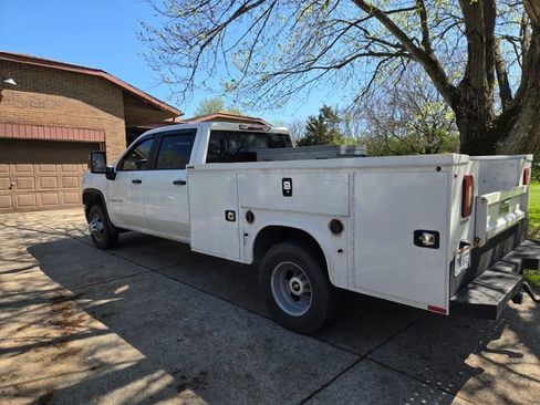 Used 2021 Chevrolet Silverado 3500 W/T w/ WT Convenience Package image 2