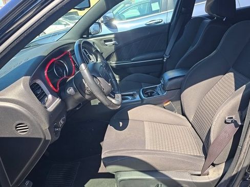 Used 2019 Dodge Charger GT RWD image 5