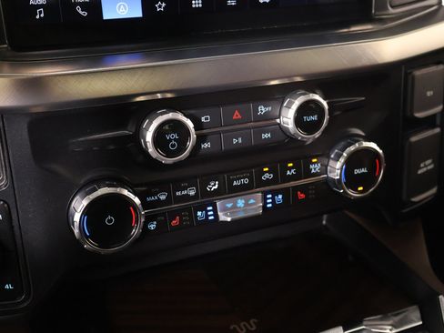 Used 2025 Ford F250 King Ranch AWD/4WD image 8