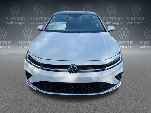 New 2025 Volkswagen Jetta SE image 34