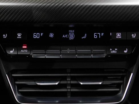 Used 2022 Audi RS e-tron GT AWD/4WD image 45