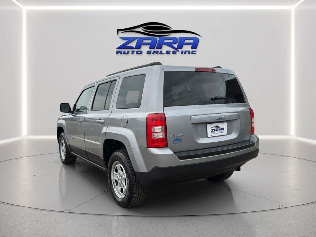 Used 2016 Jeep Patriot Sport w/ Power Value Group AWD/4WD image 5