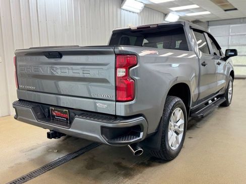 Used 2020 Chevrolet Silverado 1500 Custom w/ Custom Value Package AWD/4WD image 6