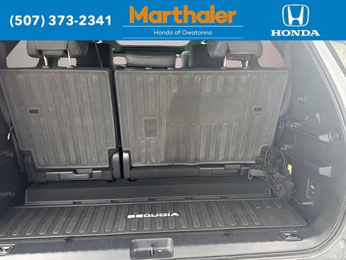 Used 2025 Toyota Sequoia Platinum AWD/4WD image 15
