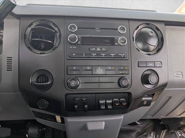 Used 2016 Ford F550 2WD Regular Cab Super Duty image 9