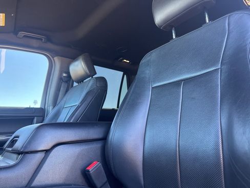 Used 2018 Ford Expedition Max XLT w/ Equipment Group 202A image 32