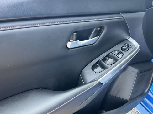 Used 2023 Nissan Sentra SR FWD image 15