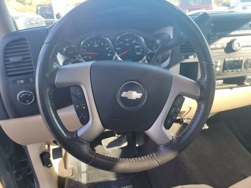 Used 2009 Chevrolet Silverado 1500 LT w/ Power Pack Plus RWD image 12