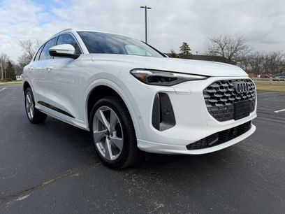 Certified 2025 Audi Q5 Premium Plus w/ Premium Plus