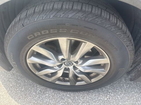 Used 2019 MAZDA CX-9 Touring w/ Touring Premium Package image 11